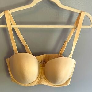 Nude Removable Strapless Bra 40D lined with underwire NWT